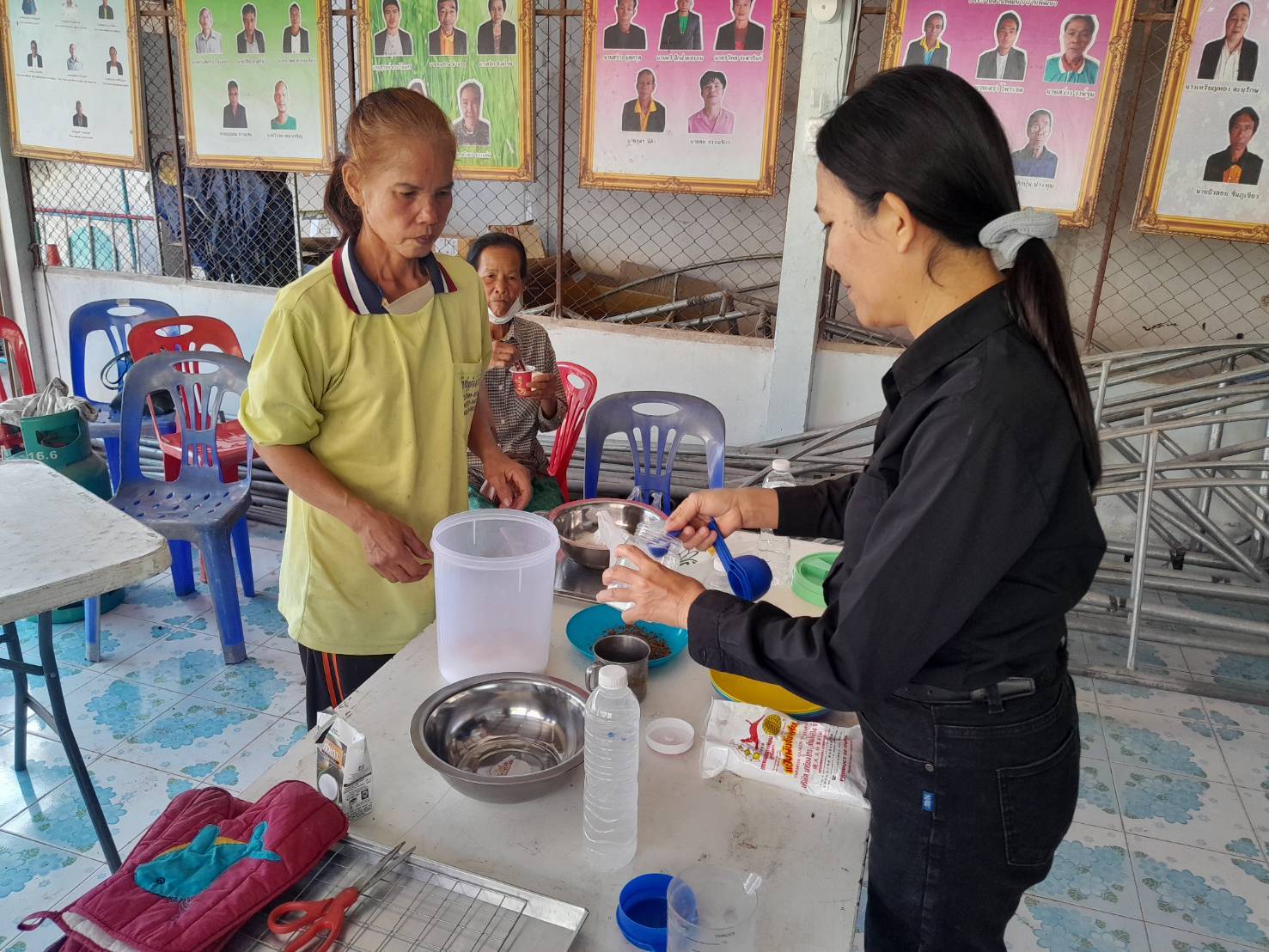 ศสพ.ขอนแก่น อบรมถ่ายทอดความรู้ด้านการเลี้ยงแมลงเศรษฐกิจ (จิ้งหรีด) และการแปรรูปผลิตภัณฑ์จากแมลง ณ อำเภอศรีบุญเรือง จังหวัดหนองบัวลำภู